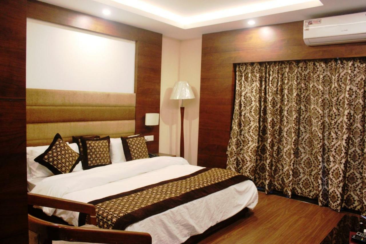 سيليجوري Hotel Simla المظهر الخارجي الصورة